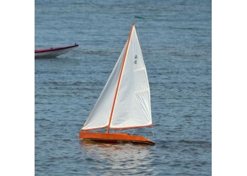 Independence R/C Sailboat
